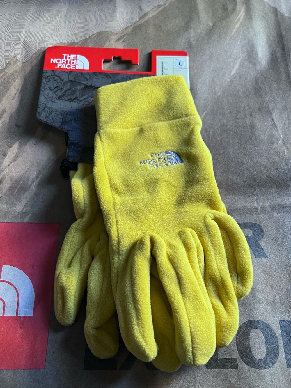 NWT The North Face Women’s Frieselli Fleece Gloves